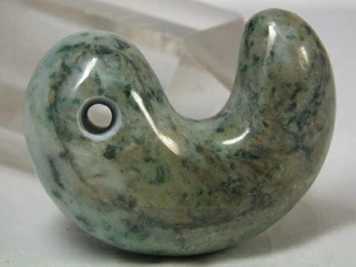 楽天市場】□龍香堂□☆「国石」糸魚川翡翠（ひすい）大勾玉42mm  