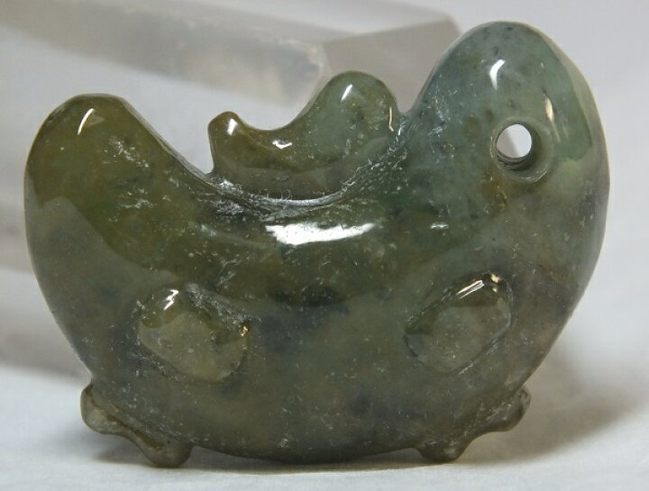 楽天市場】□龍香堂□☆「国石」糸魚川翡翠（ひすい）子持ち勾玉 