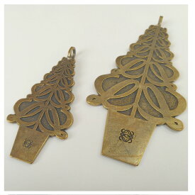 【中古】本物綺麗LOEWEロエベの真鍮色メタル素材クリスマスツリー用のオーナメント　2個セット　〇D4-345