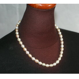 【中古】VERTEベリテの綺麗な直径8mm玉の本真珠のピンク色系のネックレスとK18金具のピアス　○B4-74