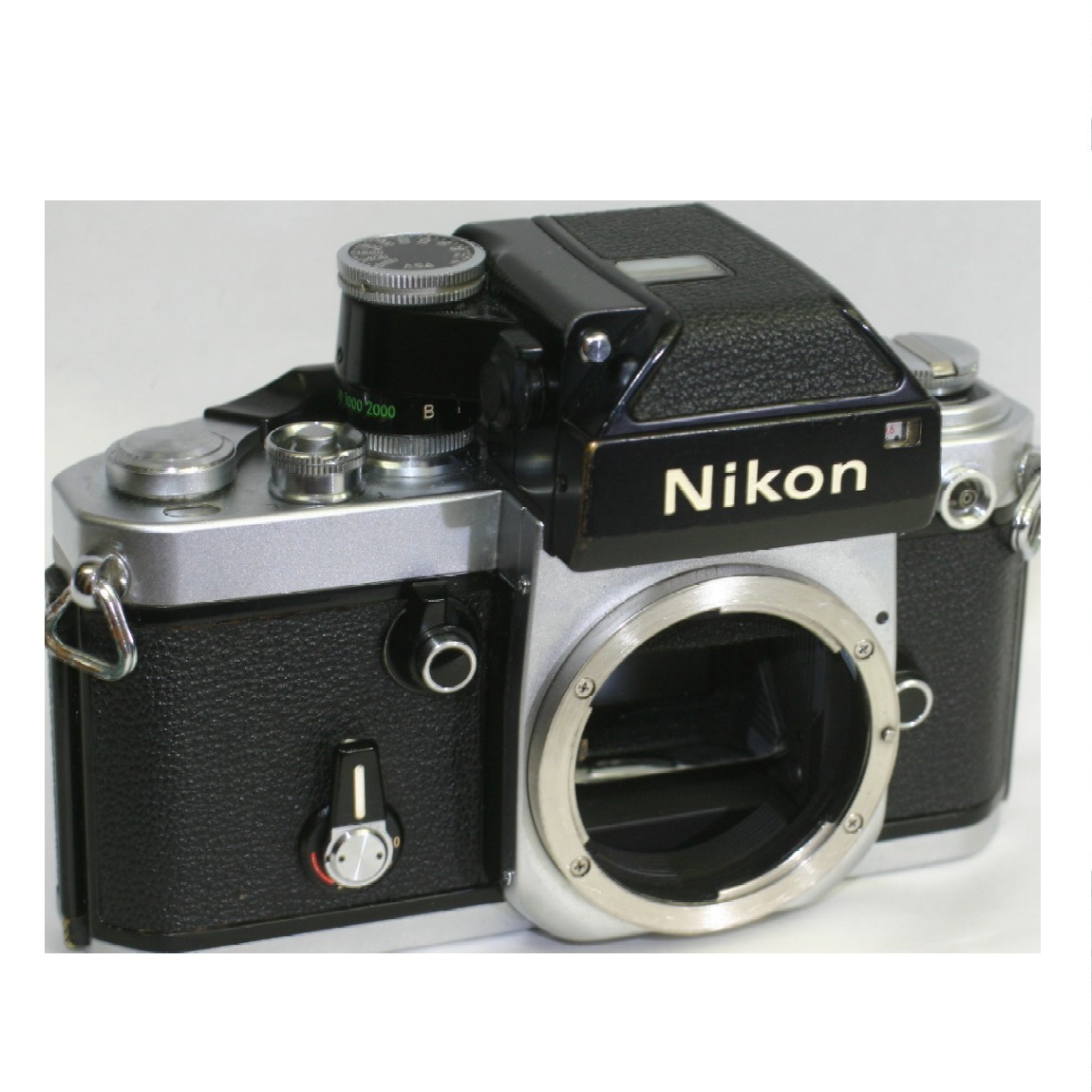 【中古】完動美品ニコンの35mmフィルム使用1眼レフマニュアルカメラF2フォトミック シャッター正常 露出計動作未確認 コレクションに最適 ○F14-18-1