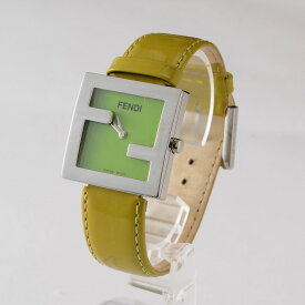 【中古】本物綺麗な完動品フェンディの女性用のシルバー模様のベゼルに緑色エナメル素材のお洒落な時計○A12-81