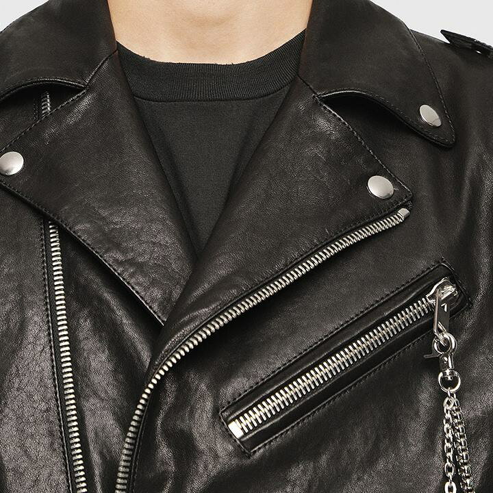 楽天市場 Diesel ディーゼル メンズ 羊革 ラムレザー チェーン スタッズ装飾 レザーライダースジャケット Se Leandro サイズxs M ブラック Die M O B8 601 メーカー希望小売価格181 500円 キイロヤ インポート