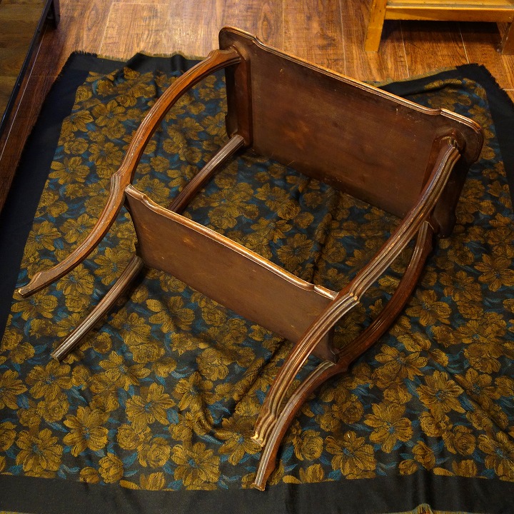 スペシャルオファ エミール・ガレ サイドテーブル 家具 象嵌 木工 1927