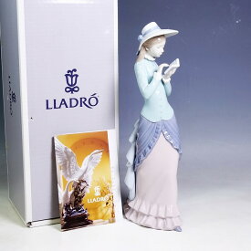 【中古】リヤドロ 人形 LLADRO 読書する貴婦人36cm #5000 婦人 女性