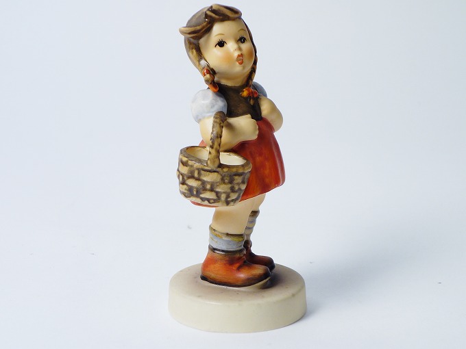 Goebel ゲーベル社 Hummel フンメル人形 籠を持つ少女 フィギュリン 【中古】 | くらしのくら楽天市場店