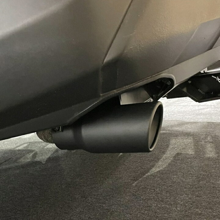 楽天市場 マフラーカッター 車 パーツ アクセサリー カスタムパーツ ドレスアップパーツ 外装パーツ 1本出し シングル 大口径 丸型 一本出し Suv 車 エアロパーツ スチール製 マットブラック 汎用 1個 Cタイプ 取付外径38 50mm くるまドットコム
