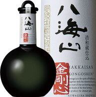 【敬老の日 最高峰の酒を贈る】八海山 金剛心 日本酒 黒瓶 八海醸造 最高峰 純米大吟醸 手提げ袋 直筆 熨…