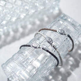 Lauss キュービックジルコニアと4つ編みレザーのペアブレスレット イニシャル彫刻　国産レザー　サージカルステンレス　klb079 アレルギー対応