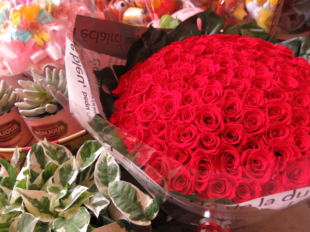 楽天市場】赤バラ 101本 プリザーブドフラワー 赤バラ 花束 赤バラ101 