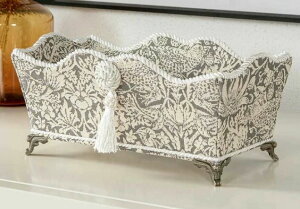 輸入雑貨 小物入れ 脚付き ジェニファーテイラー ウィリアムモリス イチゴ泥棒 リビングスタジオ Jennifertaylor 33201BX 送料無料