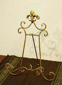 輸入雑貨 Metal Easel ゴールド 卓上イーゼル リーススタンド フラワーアレンジ リビングスタジオ 直輸入 シャビー アンティーク CIE-780