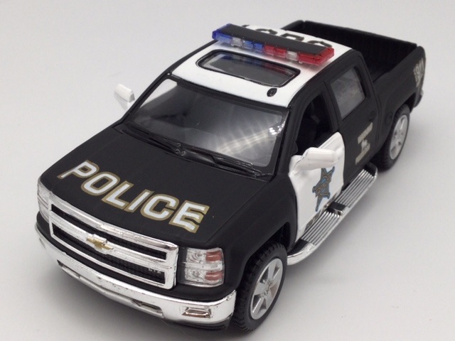 パトカー仕様 人気の製品 1 46 シボレー シルバラード ミニカー 往復送料無料 ポリス 黒白 Chevrolet Silverado POLICE ピックアップ