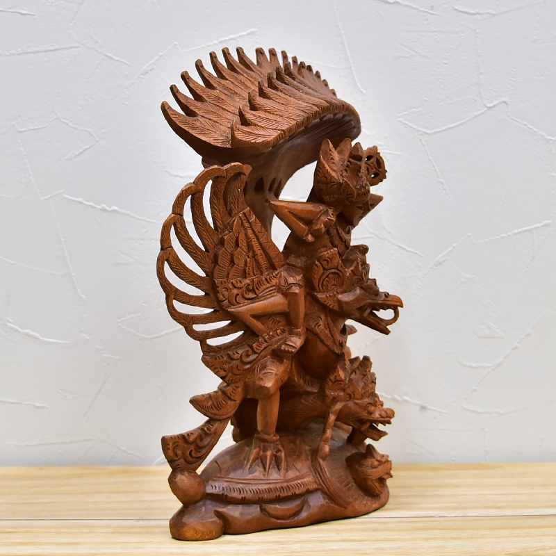 楽天市場】ガルーダとヴィシュヌ神の木彫りの置物 高さ 33cm 【バリ島 