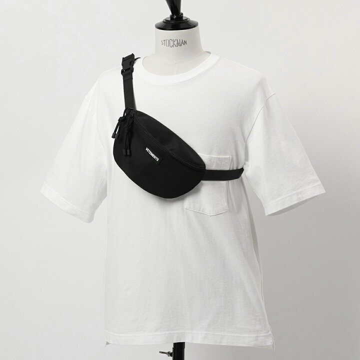 楽天市場】VETEMENTS ヴェトモン UA52BA100B All Black Logo 