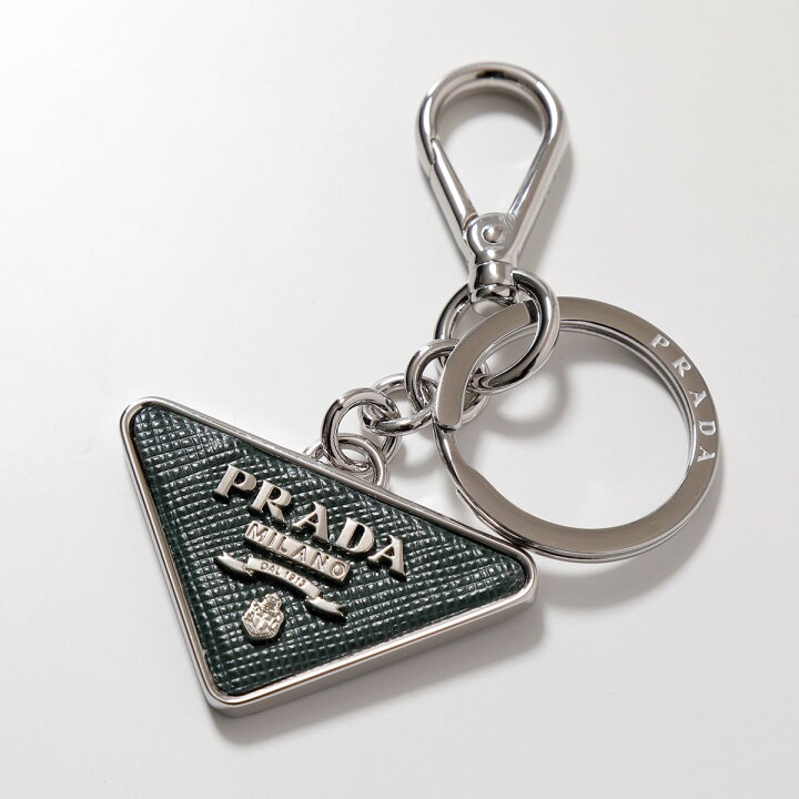 楽天市場】PRADA プラダ キーリング 2PP080 053 メンズ サフィアーノレザー キーホルダー バッグチャーム F077U/SMERALDO : インポートセレクト musee 楽天市場】PRADA プラダ キーリング 2PP080 053 メンズ サフィアーノレザー キーホルダー バッグチャーム F077U/SMERALDO : インポートセレクト musee