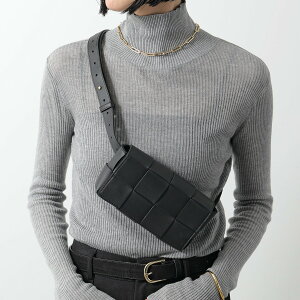 BOTTEGA VENETA ボッテガヴェネタ ボディバッグ カセット 668572 VMAY1 レディース ベルトバッグ マキシイントレチャート レザー クロスボディ 鞄 8425 668572VMAY18425