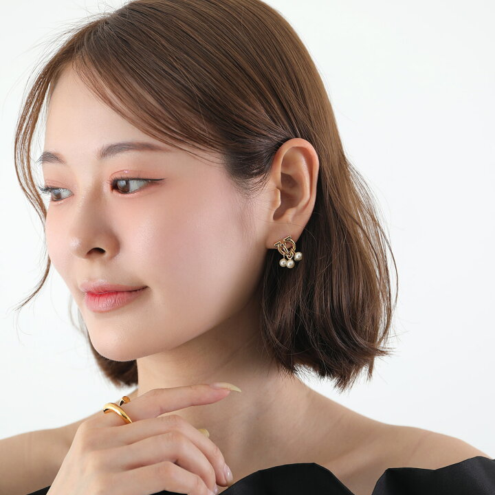 楽天市場】【5/29～6/1限定ポイント3倍】FERRAGAMO フェラガモ ピアス  