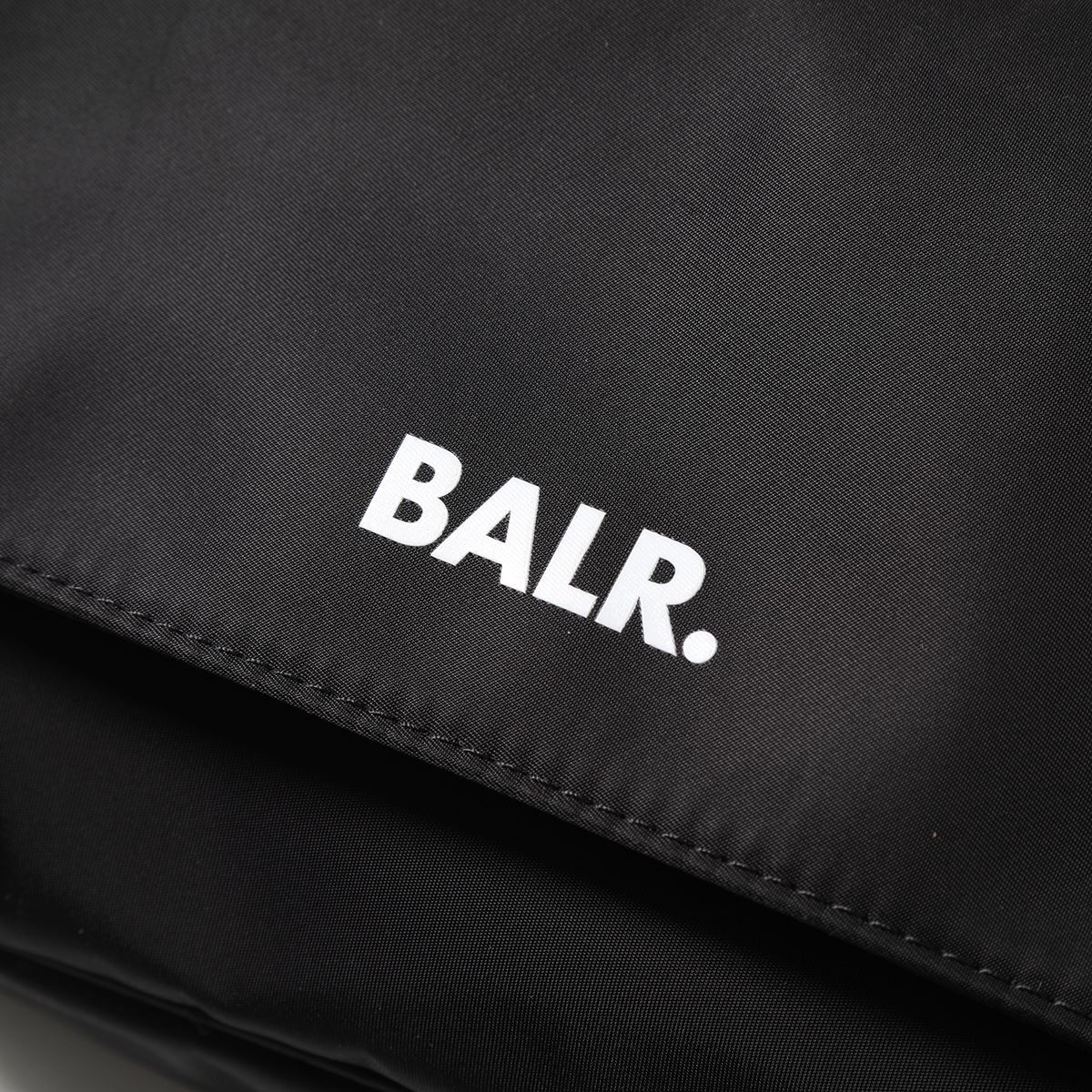 BALR. ボーラー ショルダーバッグ UTILITY MESSENGER BAG B6231 1005 メンズ メッセンジャーバッグ ロゴ  鞄 JetBlack インポートセレクト musee