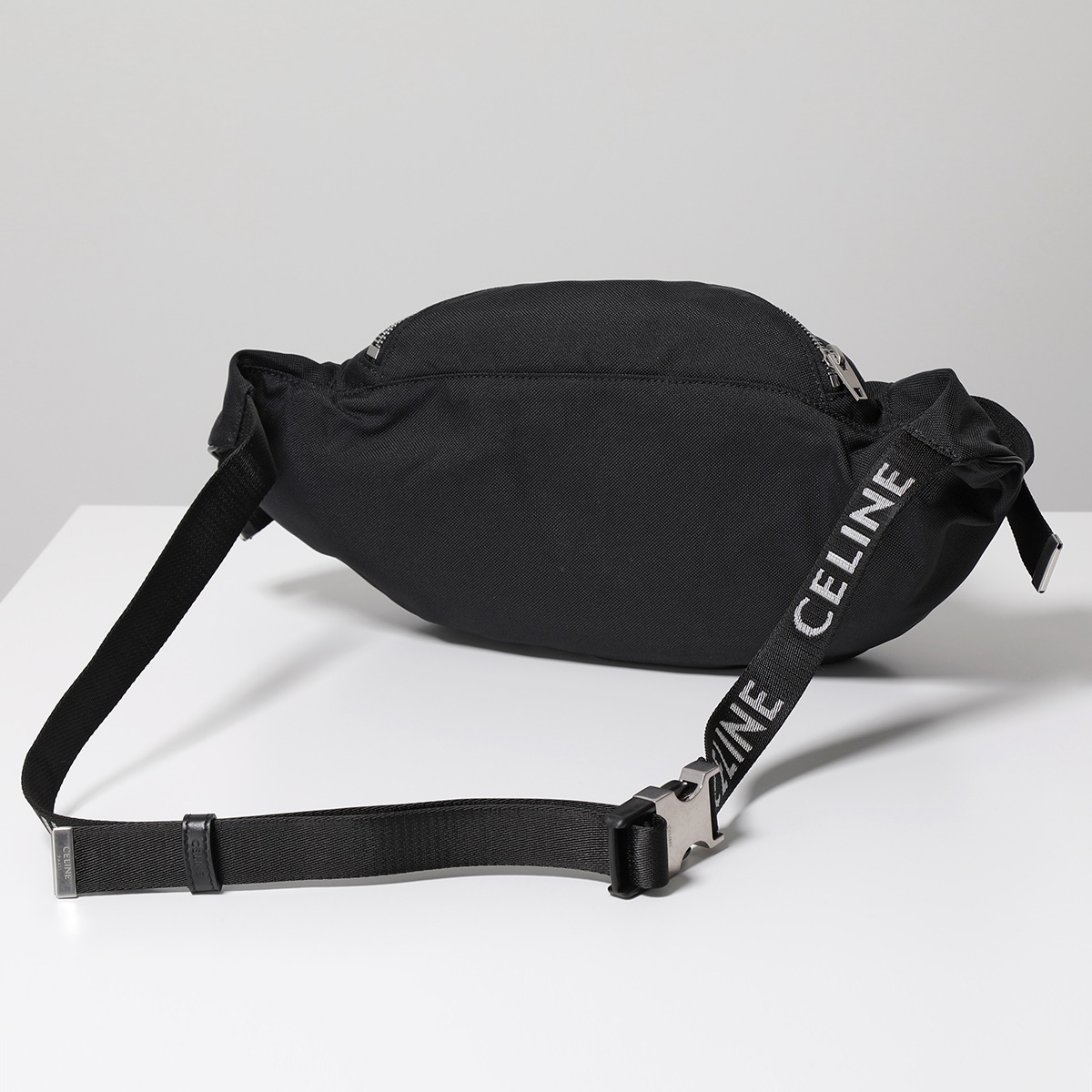 CELINE セリーヌ ボディバッグ Large Zipped Belt Bag 198682DMT. 38SI メンズ ナイロン ベルトバッグ ロゴ  ウエストポーチ 鞄 Black | インポートセレクト musee