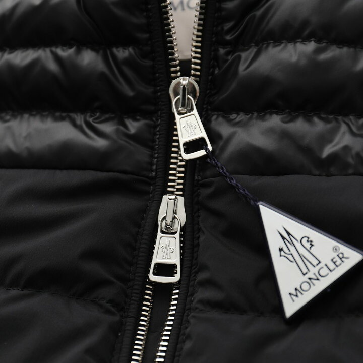 楽天市場】MONCLER モンクレール ダウンジャケット CYR 1A504 00 53132 