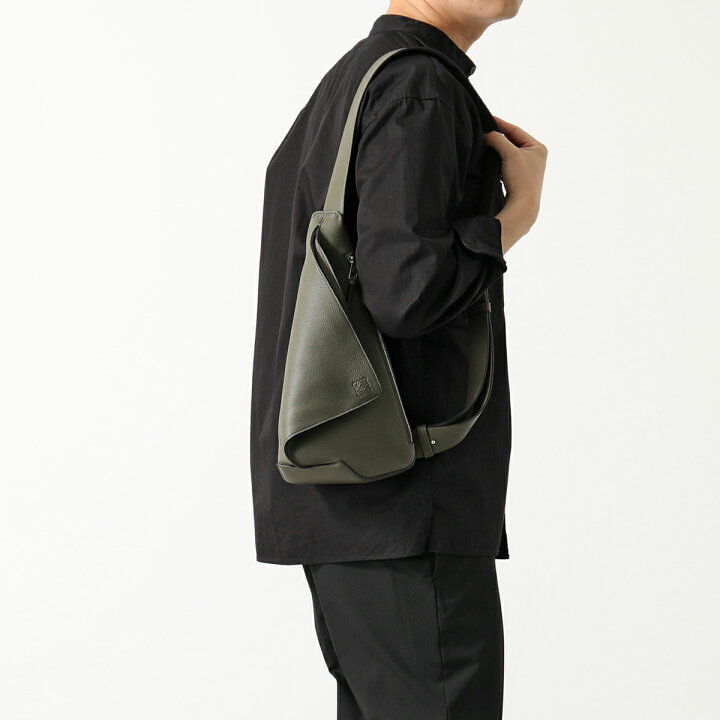楽天市場】LOEWE ロエベ ショルダーバッグ B511A09X06 メンズ アントン 