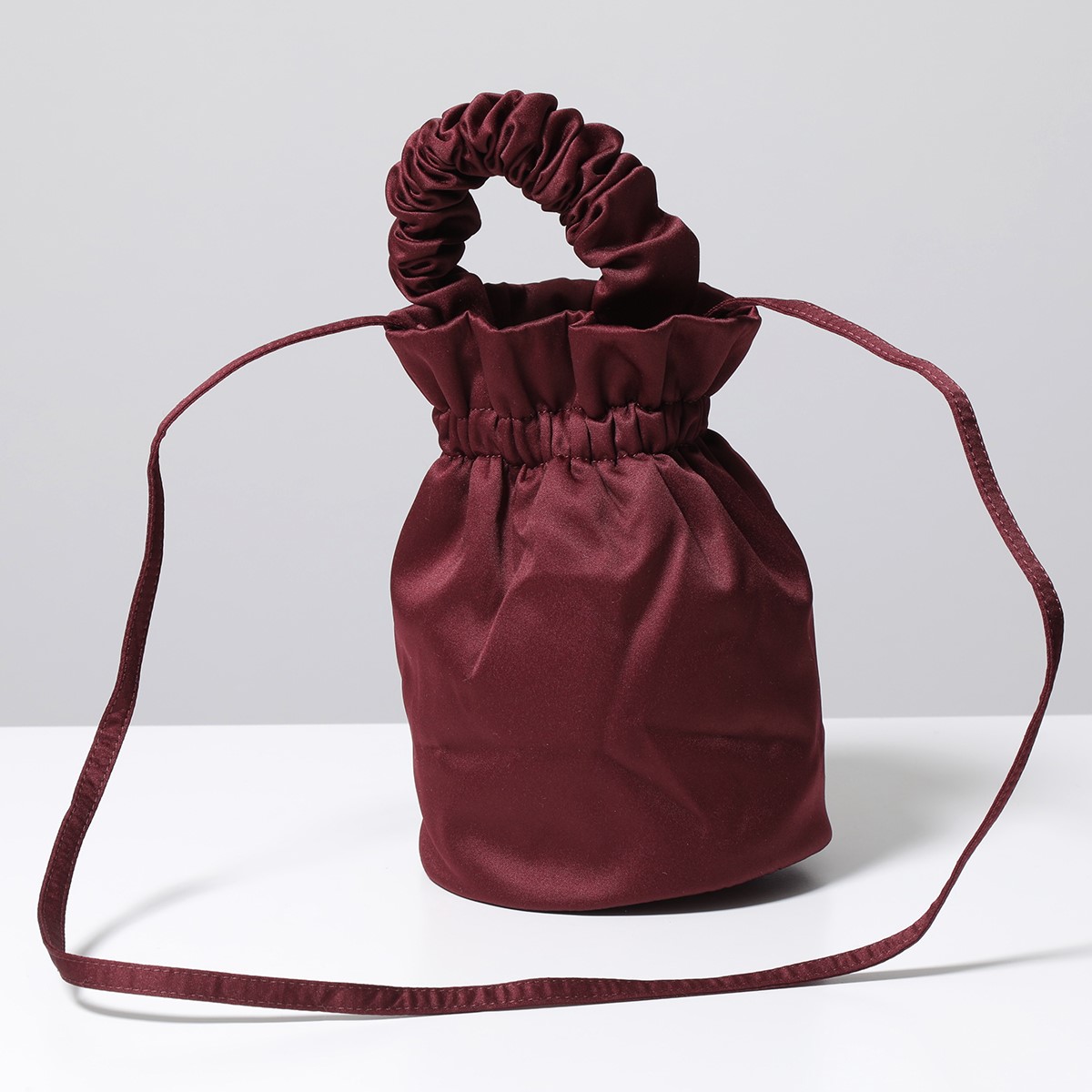 GANNI ガニー 巾着バッグ A4503 5855 レディース ハンドバッグ ショルダーバッグ ロゴ刺繍 サテン 鞄 カラー2色 |  インポートセレクト musee