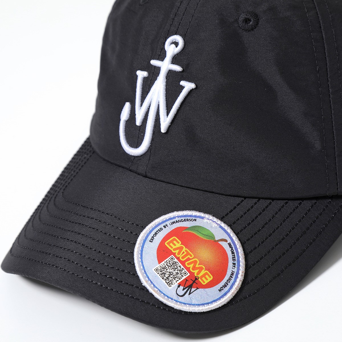 JW ANDERSON ジェイダブリューアンダーソン ベースボールキャップ BASEBALL CAP AC0198 FA0242 メンズ  アップリケ付き JWロゴ 立体刺繍 帽子 999/BLACK | インポートセレクト musee