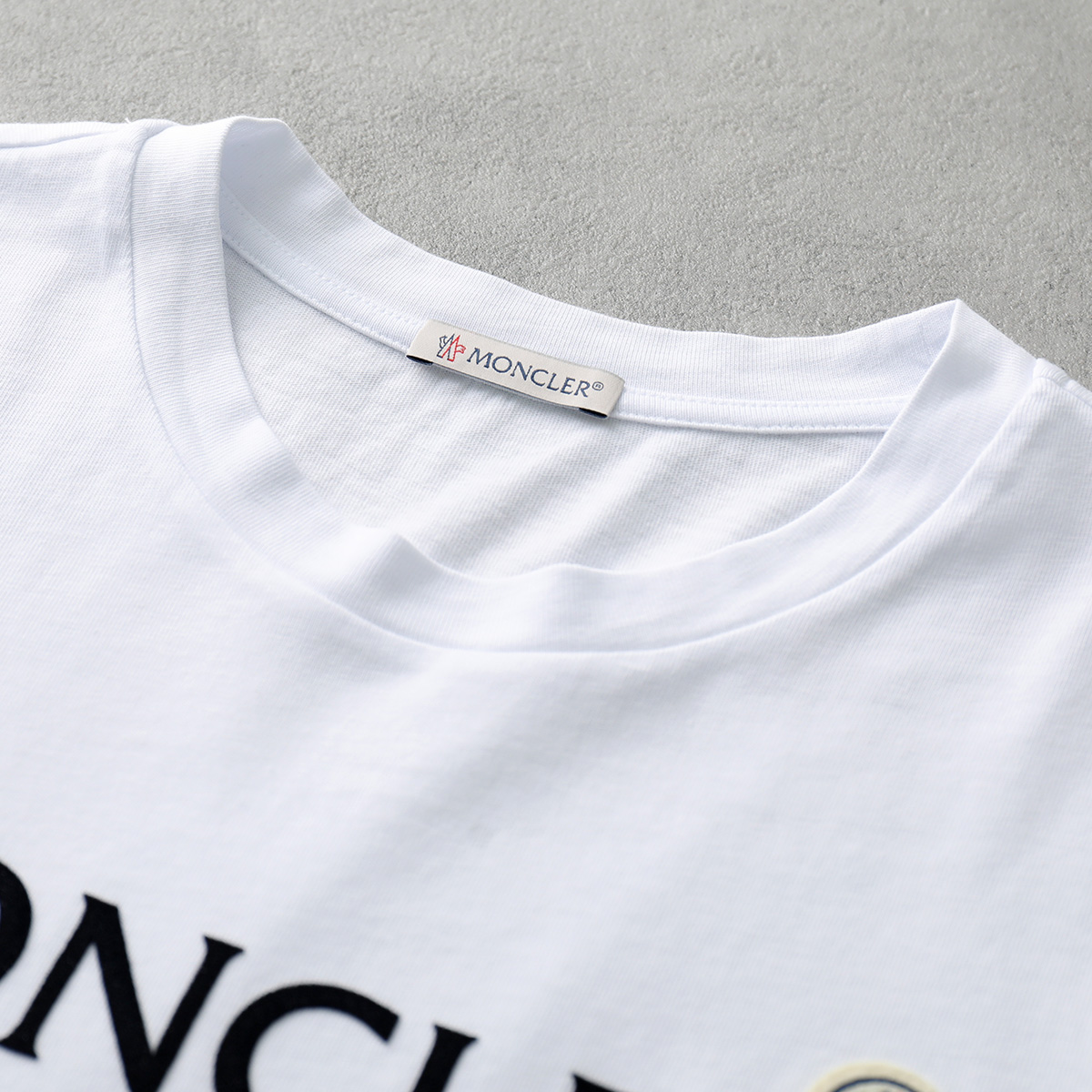 MONCLER モンクレール 半袖 Tシャツ 8C00064 8390T カットソー ロゴT アイコンパッチ コットン クルーネック カラー2色 |  インポートセレクト musee