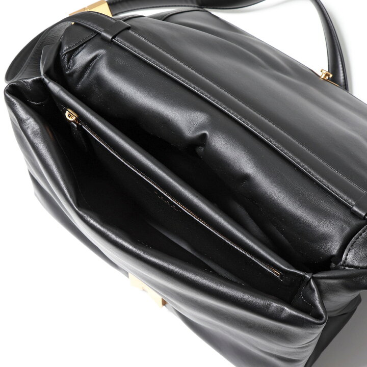 マルニプリズマトライアングルショルダーバッグレザー黒ブラック斜め  