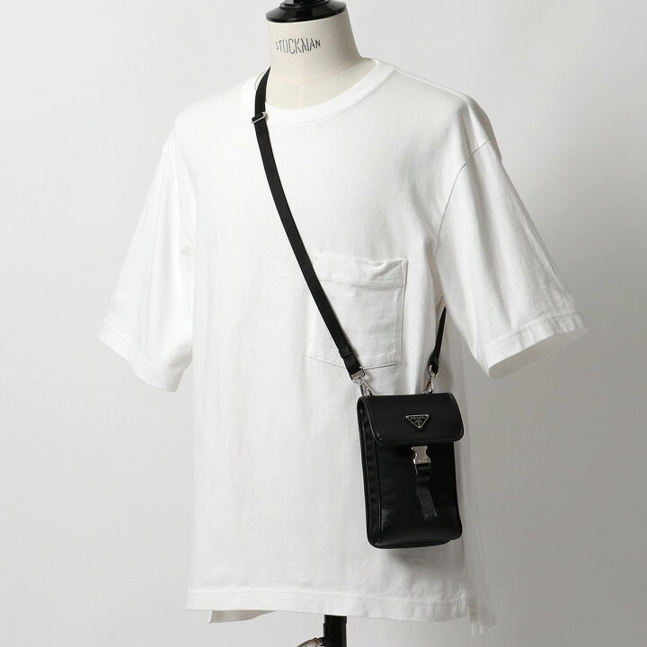 PRADA 縫いつけよ ブラック スマホショルダーバッグ 