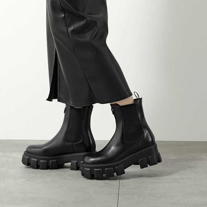 PRADA ブラック サイドゴアブーツ