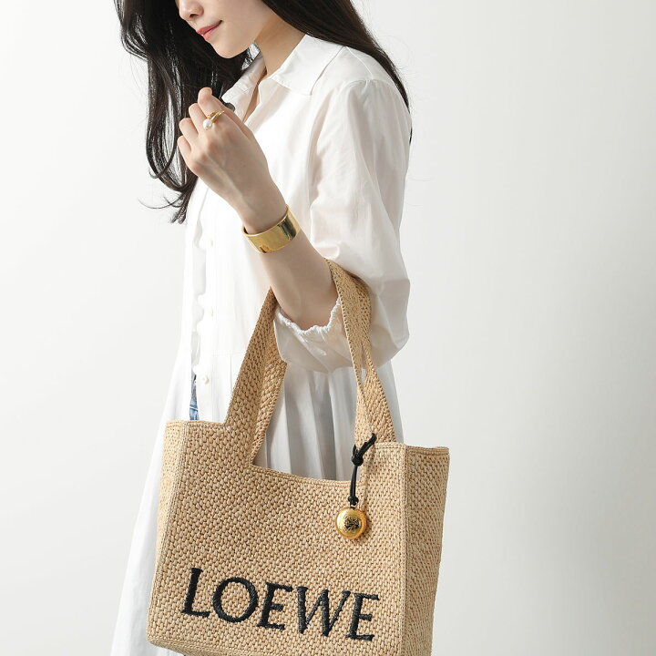 楽天市場】LOEWE ロエベ バッグチャーム ANAGRAM PEBBLE LOCKET CHARM 