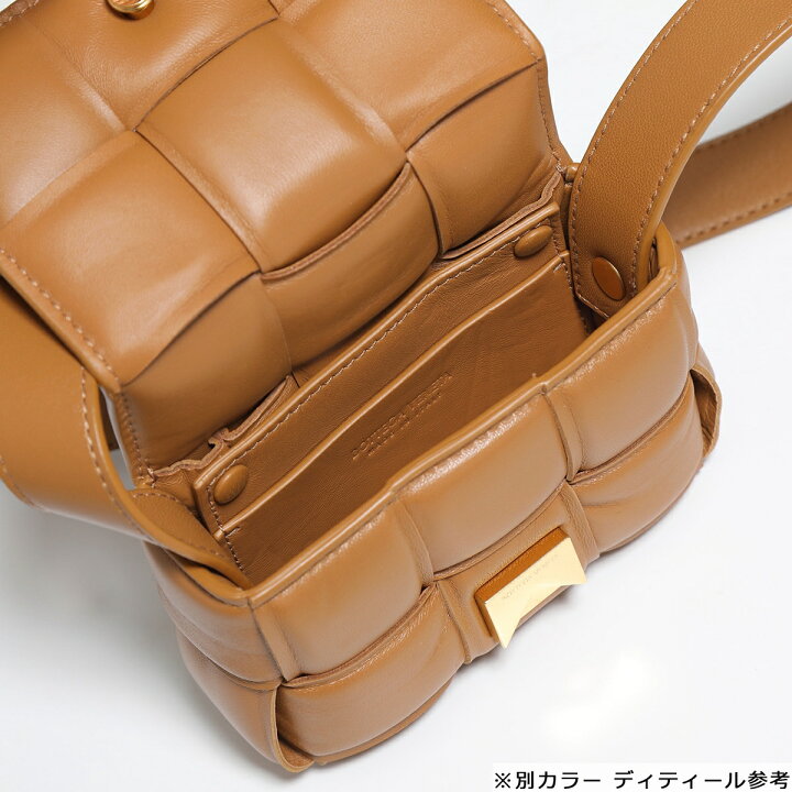 ボッテガヴェネタ BOTTEGA VENETA カセット パデッドレザーイントレ 