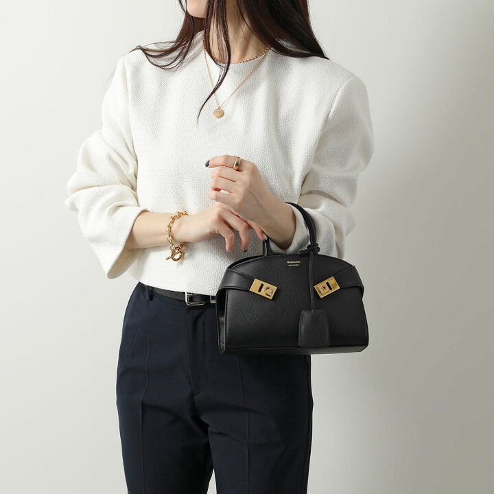 楽天市場】FERRAGAMO フェラガモ ショルダーバッグ HUG MINI ハグ ミニ  