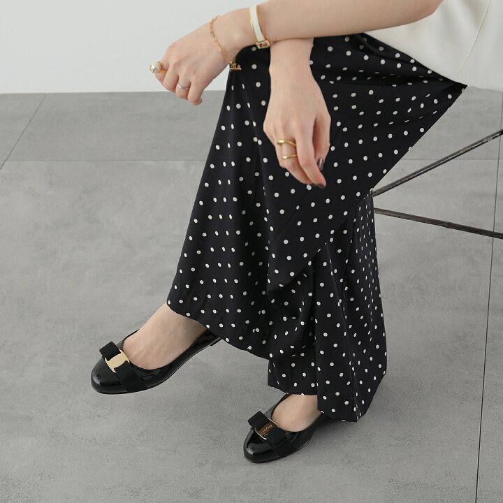 楽天市場】FERRAGAMO フェラガモ パンプス VARINA ヴァリナ 01 A181 