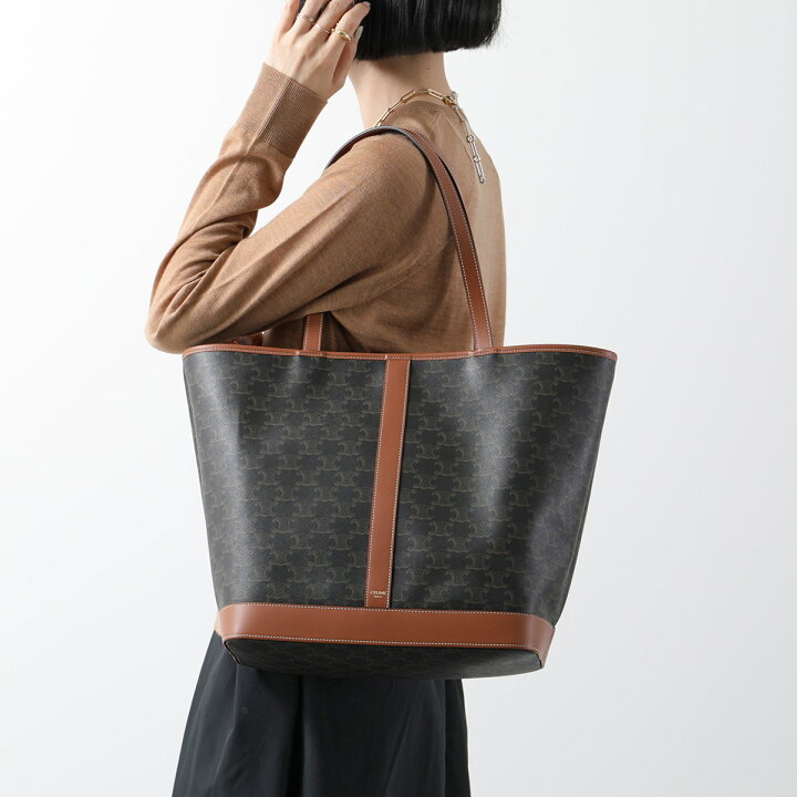 日常使いに最適♪【CELINE】トリオンフキャンバス スモールカバ  