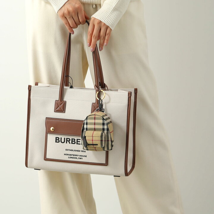 楽天市場】BURBERRY バーバリー バックパックチャーム MS MINI JETT 