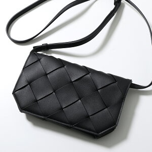 ボッテガ・ヴェネタ(BOTTEGA VENETA) イントレチャート(INTRECCIATO 