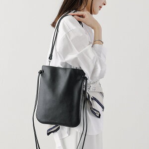 PHOEBE PHILO �t�B�[�r�[ �t�@�C�� �V�����_�[�o�b�O GIG POUCH �M�O �|�[�` AB18-LT0087 ���f�B�[�X ���U�[ �� 900BK-S AB18-LT0087-900BK-S