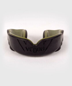 VENUM [Fk]@}EXK[h@Challenger - `W[i/J[Lj^ Mouthguard - Black/KhakiiP[Xj^ X|[cp }EXs[X X|[c iZ {NVO LbN{NVO 