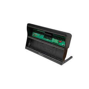 Tiptop Audio ( �e�B�b�v�g�b�v�I�[�f�B�I ) / Mantis Black�ċx�X�y�V����