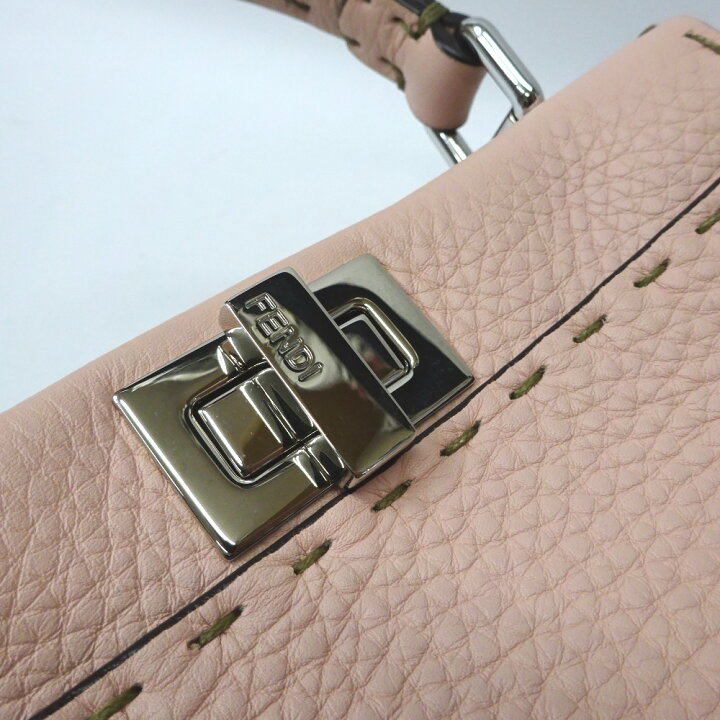 fendi ピーカブー ミディアムサイズ ピンクベージュパウダー