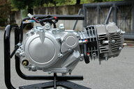 ミニモト パフォーマンスZ-1型125ccエンジン