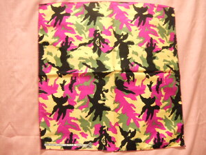 横浜最新 迷彩柄☆バンダナピンク 4点まで同梱送料180円10*
