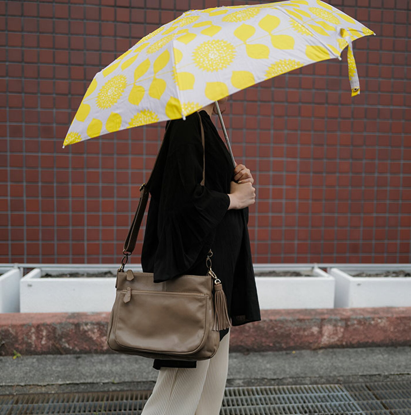 楽天市場 | 本革バッグ通販のノートルファボリ - 雨の日でも安心 
