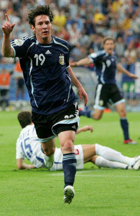 楽天市場】アルゼンチン代表 2006 アウェイ（紺） #19 MESSI リオネル  