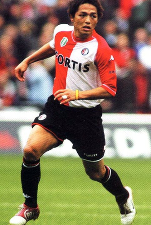 楽天市場 小野伸二選手直筆サイン入 04 05 フェイエノールト ホーム 白 赤 Kappa製 O K A フットボール