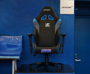 AKRacing �Q�[�~���O�`�F�A Overture �������N���g�X�����[�Y �R���{ �m �u���[ �n