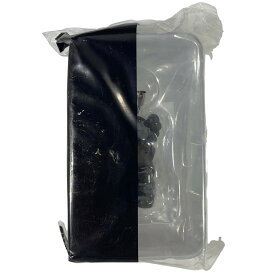 新品未開封 カウズ KAWS Passing Through Keychain ブラック 【A0】